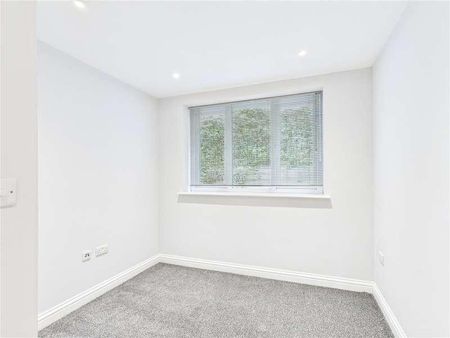 Garlands Road, Redhill, Surrey, RH1 - Photo 3
