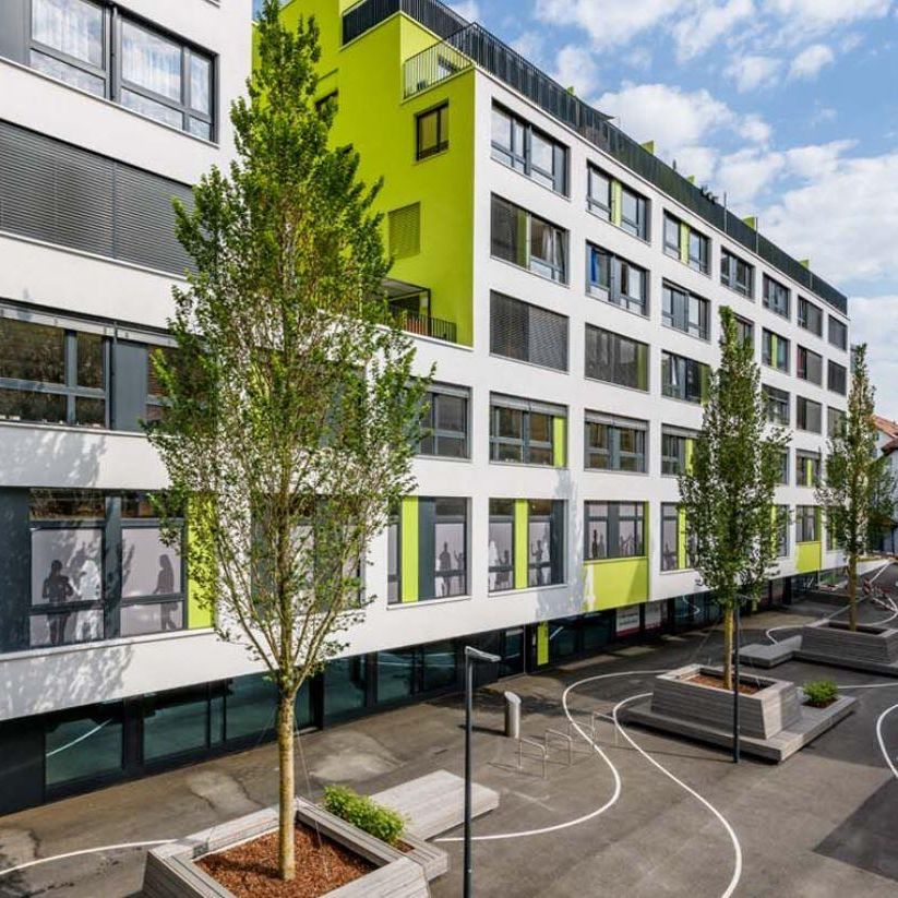 Appartement lumineux de 4.5 pièces au centre de la Chaux-de-Fonds - Photo 1