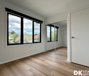 Brand New 4 Bedroom Townhouse - Photo 3