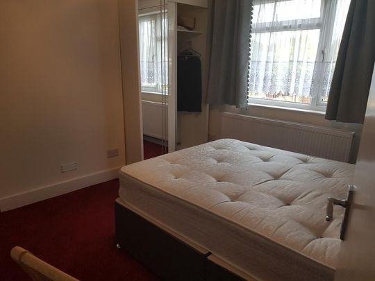 2 bedroom house share to rent - Photo 1