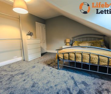 Albany Terrace, Chatham - Photo 2