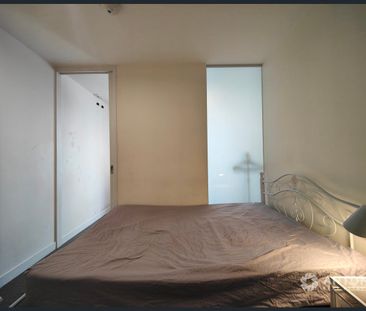 Fully Furnished Studio in Prime North Melbourne Location - Photo 6