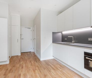 Ground floor flat to rent - Photo 3