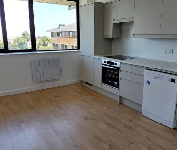 Bay View, Wraik Hill, Whitstable, CT5 3SP, Kent - Photo 2