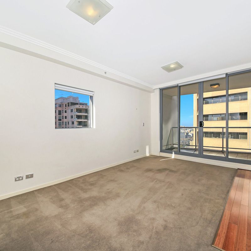 Grand One Bedroom Suite I Level 26 I New Paint - Photo 1