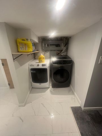 For Lease - 20 PAYZAC Avenue, Toronto, Ontario - Photo 3