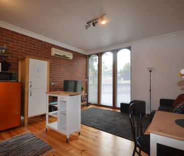 FULLY FURNISHED - UNAVAILABLE UNTIL FEBRUARY 2019 - Photo 4