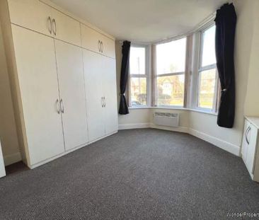 1 bedroom property to rent in Blackpool - Photo 1