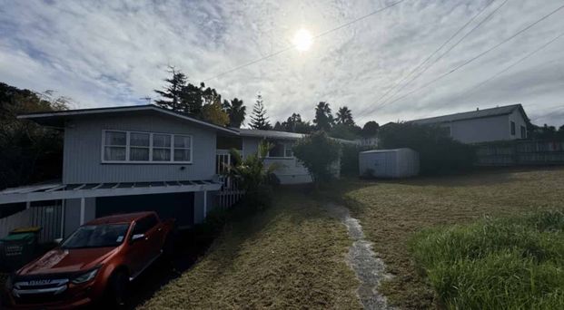 Large family home - Photo 1