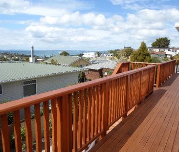 Property Management3 Tudor Place, Mairangi Bay - Townhouse for Rent - Photo 2