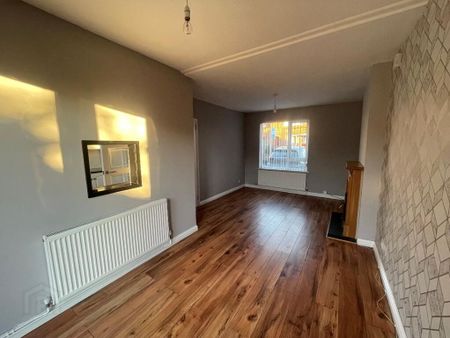 38 Coronation Crescent, Carrickfergus, BT38 7HB - Photo 4