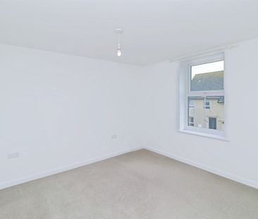 Crompton Way, Ogmore-by-Sea, BRIDGEND - Photo 3