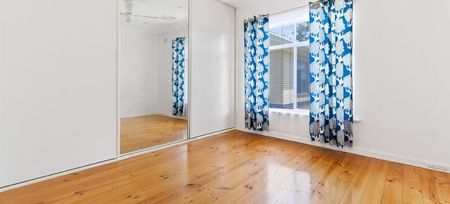 4/16 Golflands Terrace, Glenelg North SA 5045 - House For Rent | Domain - Photo 2