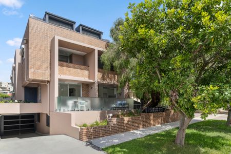 4/73 Gale Road, Maroubra NSW 2035 - Studio For Rent | Domain - Photo 2