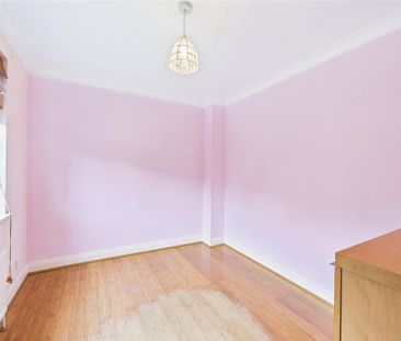 4 bedroom detached house to rent - Photo 4