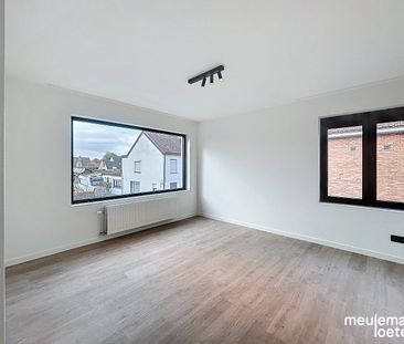 Instapklare woning met tuin en ruime garage - Photo 3