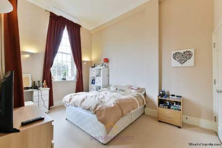 1 bedroom property to rent in Epsom - Photo 4