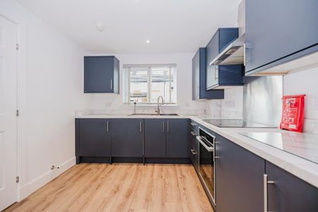 3 bedroom detached house to rent - Photo 4