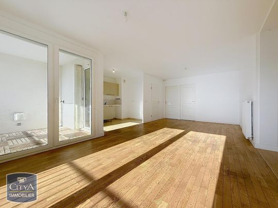 Location Appartement 3 pièces 66m² LYON 8ème - Photo 1