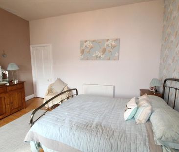 2 bedroom end of terrace house to rent - Photo 4