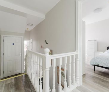 5 bedroom flat to rent - Photo 1