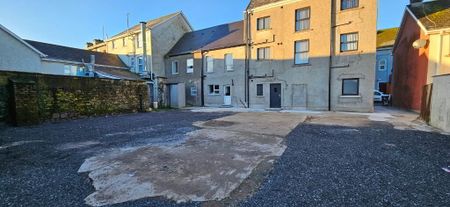First & Second Floor Apartments, 22a & 22b Main Street, Dromore, Omagh, BT78 3AE - Photo 5