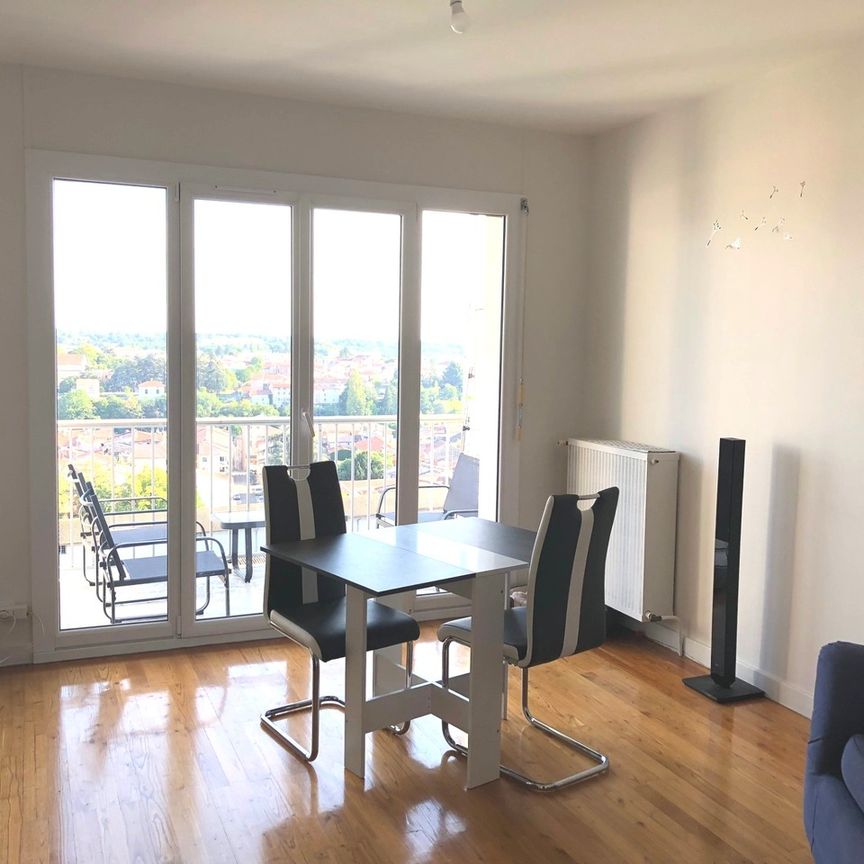 Location Appartement 3 pièces 61m² ROMANS SUR ISERE 26100 - Photo 1