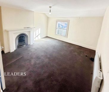4 bedroom apartment to rent High Street, Chatteris, Cambridgeshire,... - Photo 6
