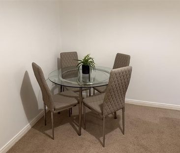 3 bedroom flat to rent - Photo 3