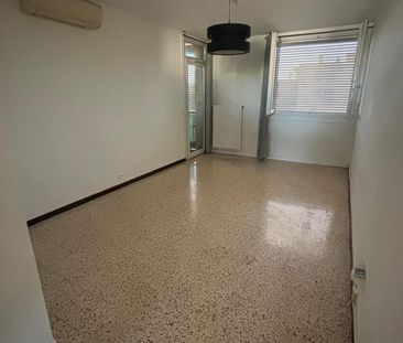 Location Appartement 3 pièces 57m² MARIGNANE 13700 - Photo 1