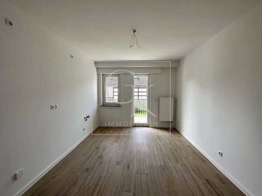 Modernisierte großzügige 4-Zimmer-Wohnung mit Balkon & Gäste-WC - Photo 1