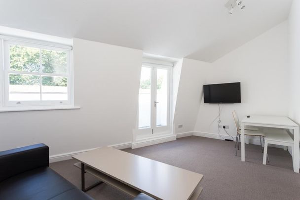 3 bedroom apartment to rent - Photo 1