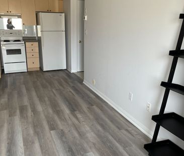 For Lease - 4620 Guildwood Way Unit# 45, Mississauga, Ontario - Photo 2