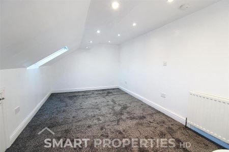 2 bedroom terraced house to rent - Photo 2