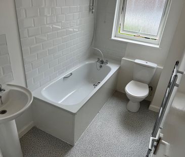 4 Bed Terraced House, Bracknell Close, N22 - Photo 6