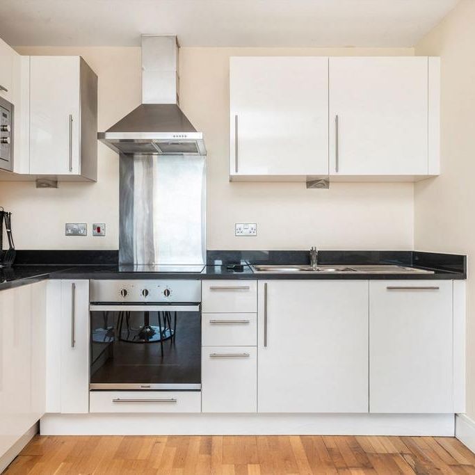 1 bedroom flat to rent - Photo 1
