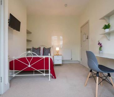 5 bedroom house to rent - Photo 1