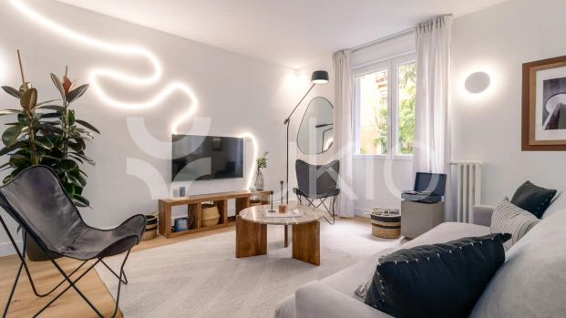 Apartamento de alquiler en Calle de Fernán González, Goya - Foto 1