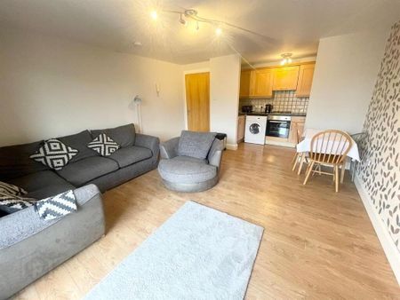 2.7 Apt D Whitehall Square, 181 Sandy Row, Belfast, BT12 5EU - Photo 3