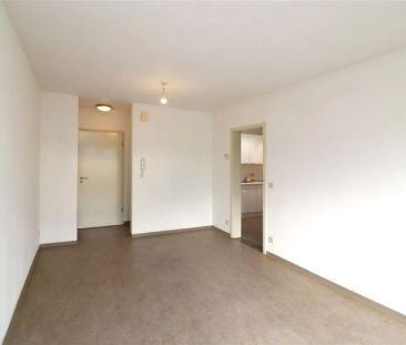 App. met één slaapkamer, autostaanplaats, nabij centrum te Scherpen... - Photo 1