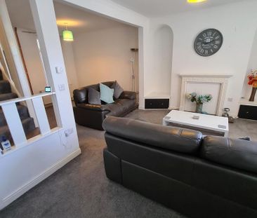 2 bedroom house to rent - Photo 1