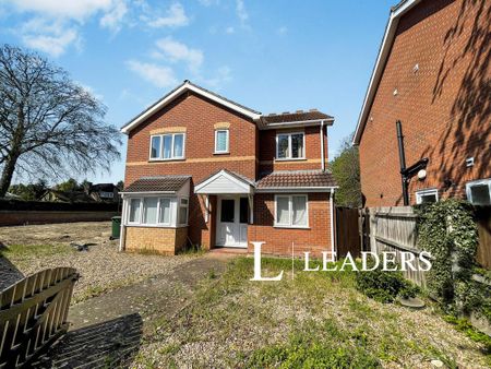 1 bedroom in a house share to rent - Photo 4