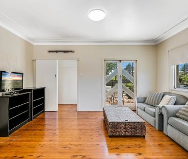 301-303 West Street, Harristown, Qld 4350 - Photo 3