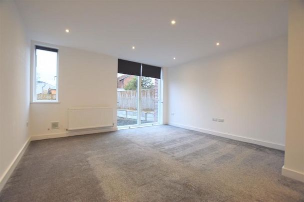 3 Bedroom Terraced To Let - Photo 1