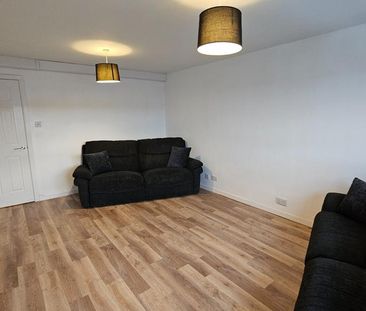 2 bedroom maisonette to rent - Photo 4