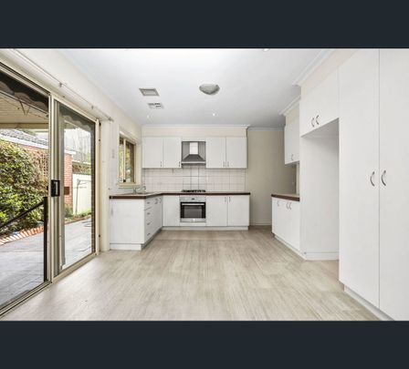 202/1215A Centre Road, Oakleigh South, Vic 3167 - Photo 1