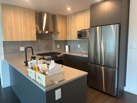 Modern Condo in Mission - Photo 5