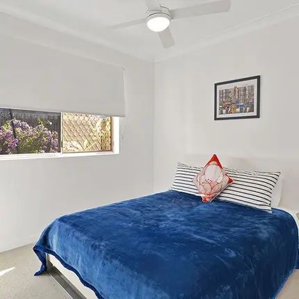 Contemporary Two-Bedroom Haven Close to the Heart of Brisbane - Photo 1