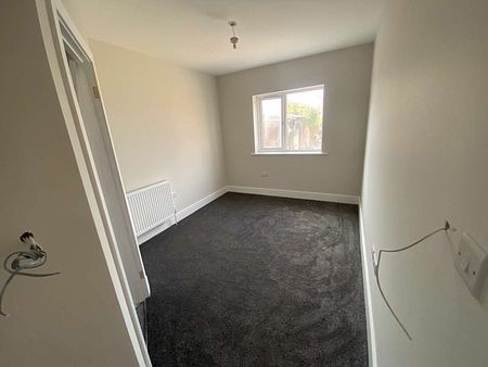 Brand New Luxury En-suite/ Studio Rooms Room 4 - Photo 4