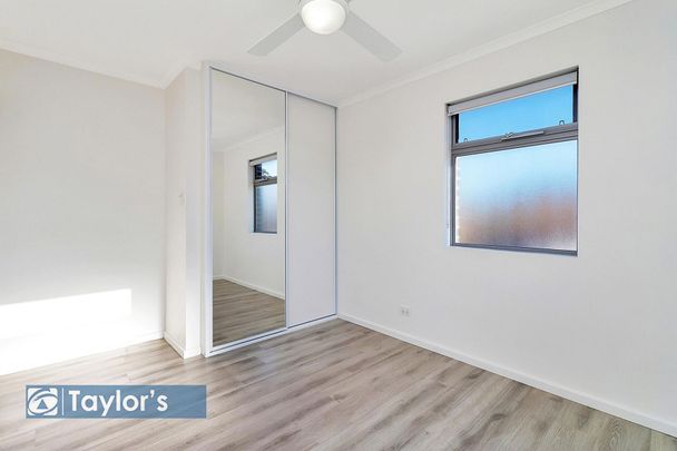 CONTEMPORY LIVING WITH SPACE FOR THE WHOLE FAMILY - Photo 1